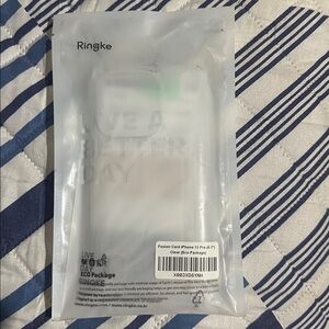 Ringke Fusion Card iPhone 15 Pro Case - Clear